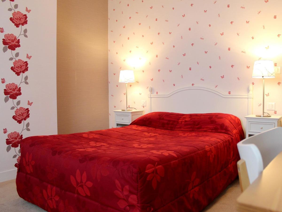 Hotel Les Aubepines Illiers-Combray エクステリア 写真