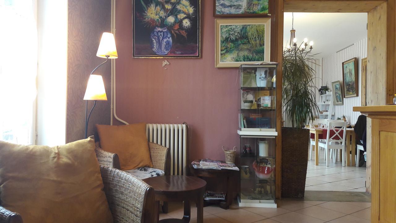 Hotel Les Aubepines Illiers-Combray エクステリア 写真